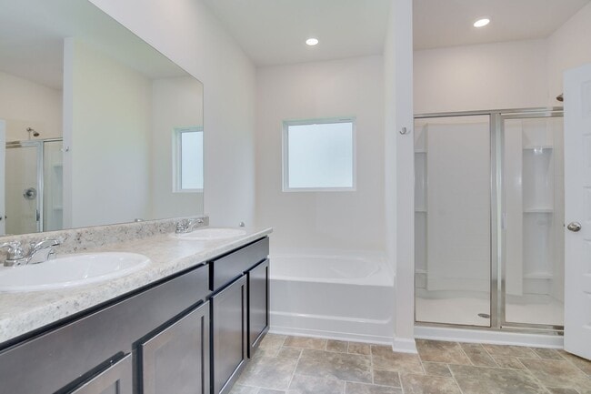 Building Photo - 1115 Sims Dr