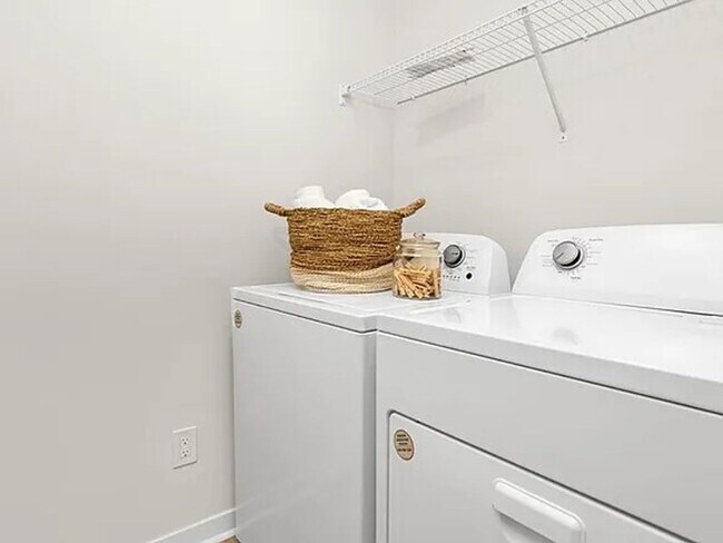 Building Photo - 1302 Falls of Hickory