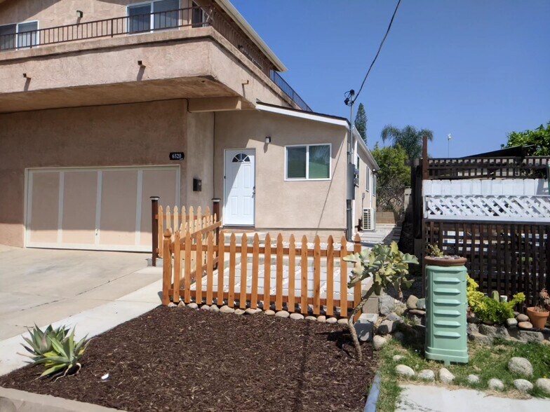 Building Photo - 6520 Acorn St