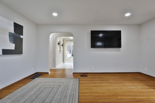 Building Photo - 124 N Gould Rd