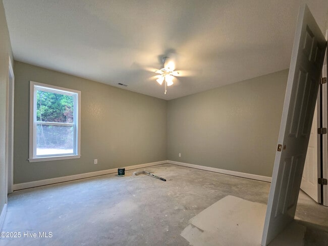 Building Photo - 106 Perth Dr