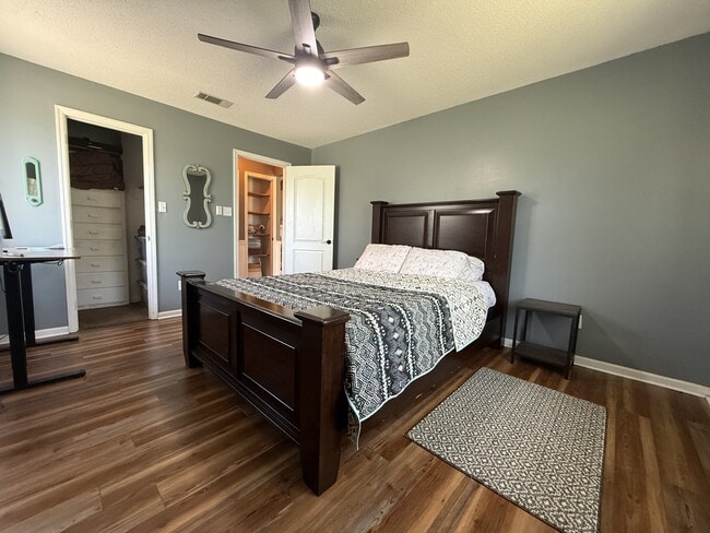 Building Photo - 10675 Baxter-Durrence Rd