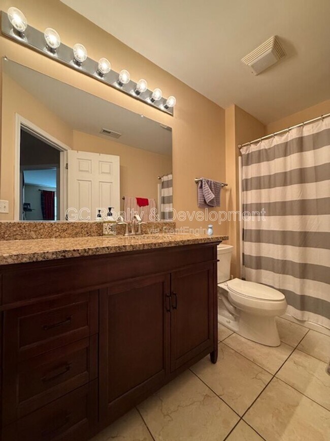 Building Photo - 1030 Turin Dr