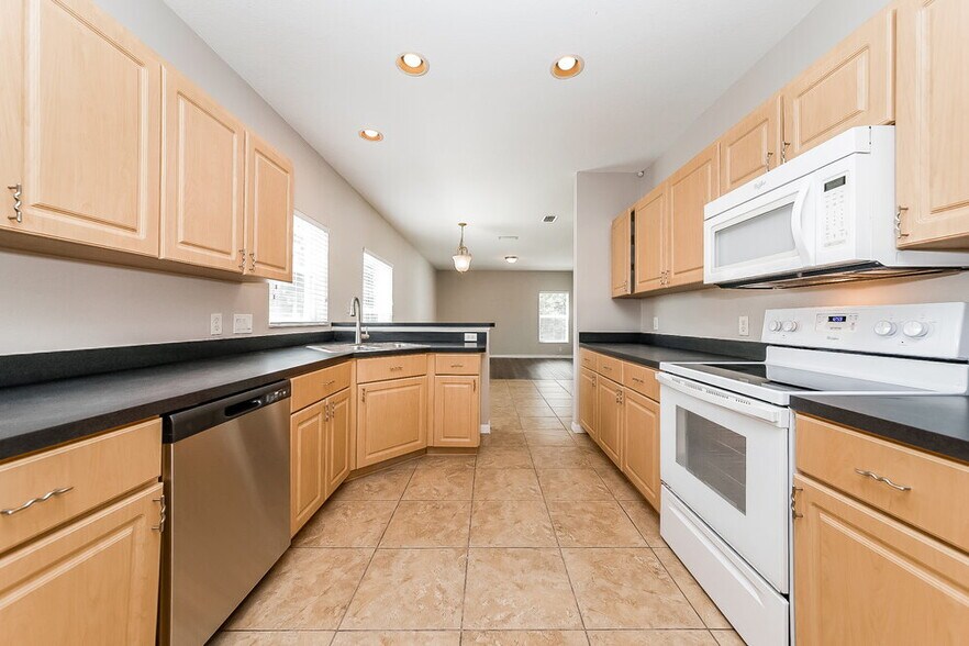 Building Photo - 4123 Day Bridge Pl