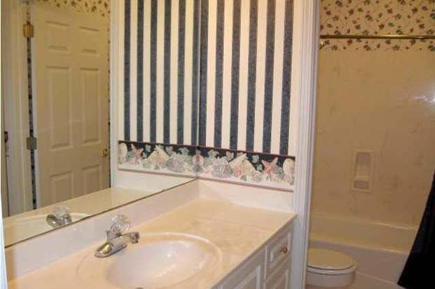 Building Photo - 4114 Oak Pointe Dr