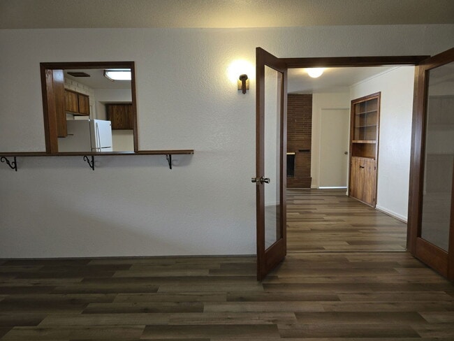 Building Photo - 1800 NW Lynwood St