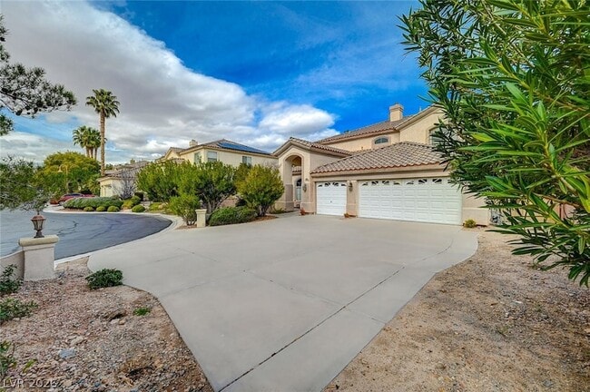 Building Photo - 9462 Castillana Ct