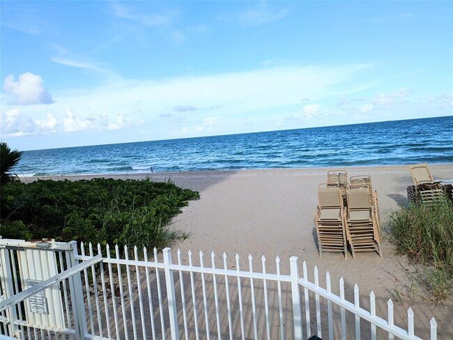 Building Photo - 4250 Galt Ocean Dr
