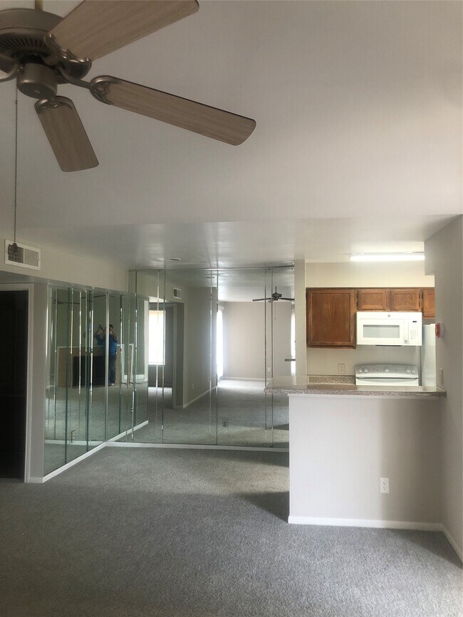 Building Photo - 14600 Fonmeadow Dr