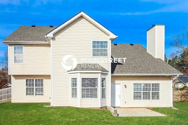 Building Photo - 4 Bedroom Pet-Friendly Home in Decatur, GA with Main Street Renewal