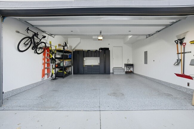 Building Photo - 6364 N Elmira Wy