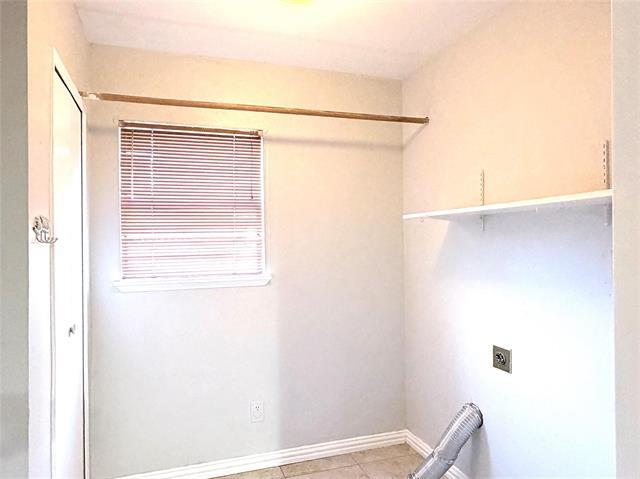 Building Photo - 220 Park Meadow Way