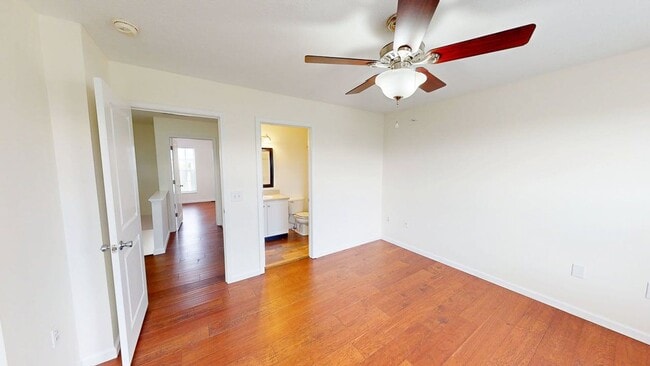 Building Photo - 5288 Royal Arch Cascade Dr