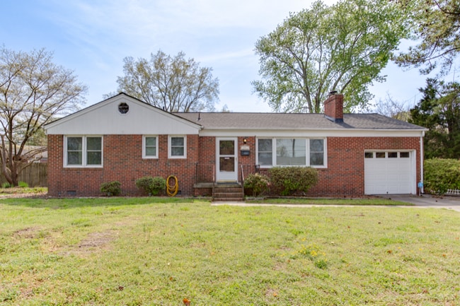 Building Photo - 45 St Albans Dr