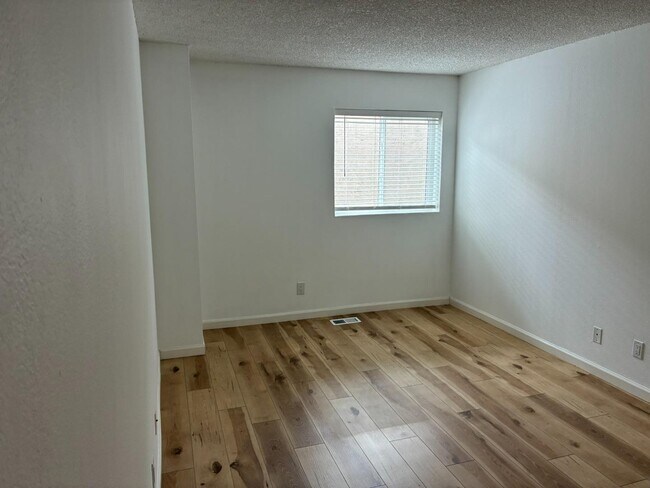 Building Photo - 3550 Carter Dr