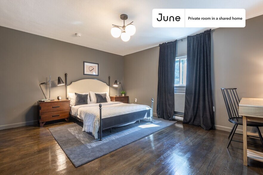 Building Photo - Room in Shared 6 bed/4 bath home