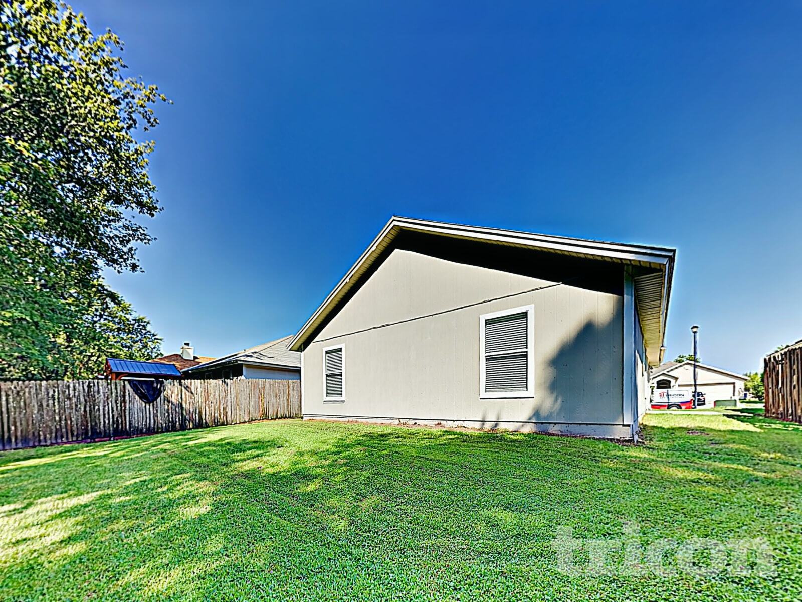 Building Photo - 4303 Hanging Moss Dr