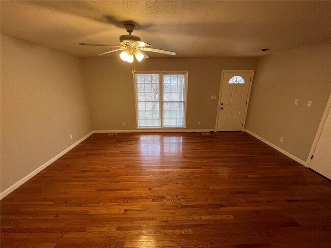 Building Photo - 2902 Highbrook Ct
