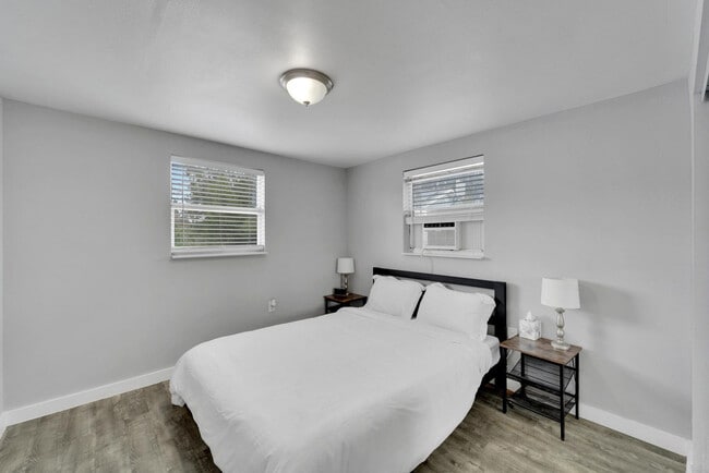 Building Photo - 8818 Rocky Creek Dr