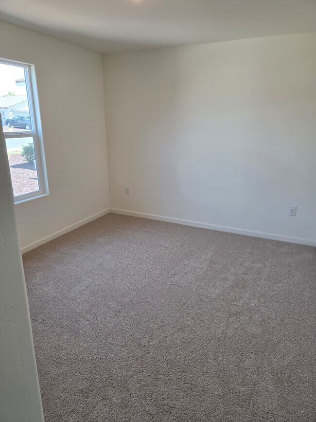 Building Photo - Brand new spacious single family home in Bakersfield - Schedule your tour now!