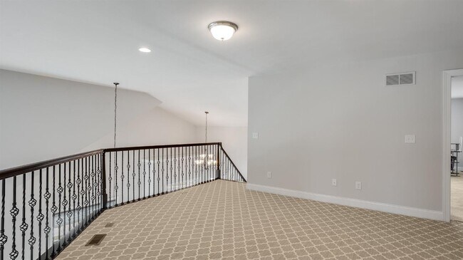 Building Photo - 2689 Oxford Cir