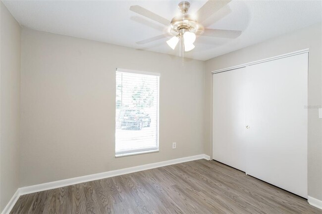 Building Photo - 1729 Dooley Ln