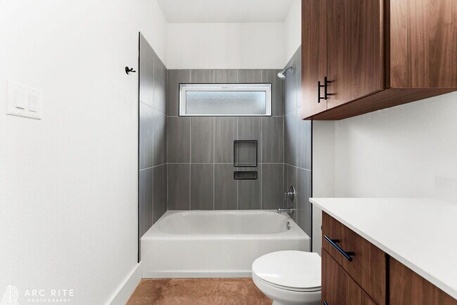 Building Photo - Pre-Leasing Fall of 2026!! Luxury Homes!!