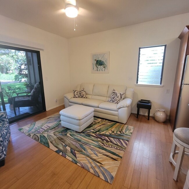 Building Photo - Turned key Fully Furnished Condo