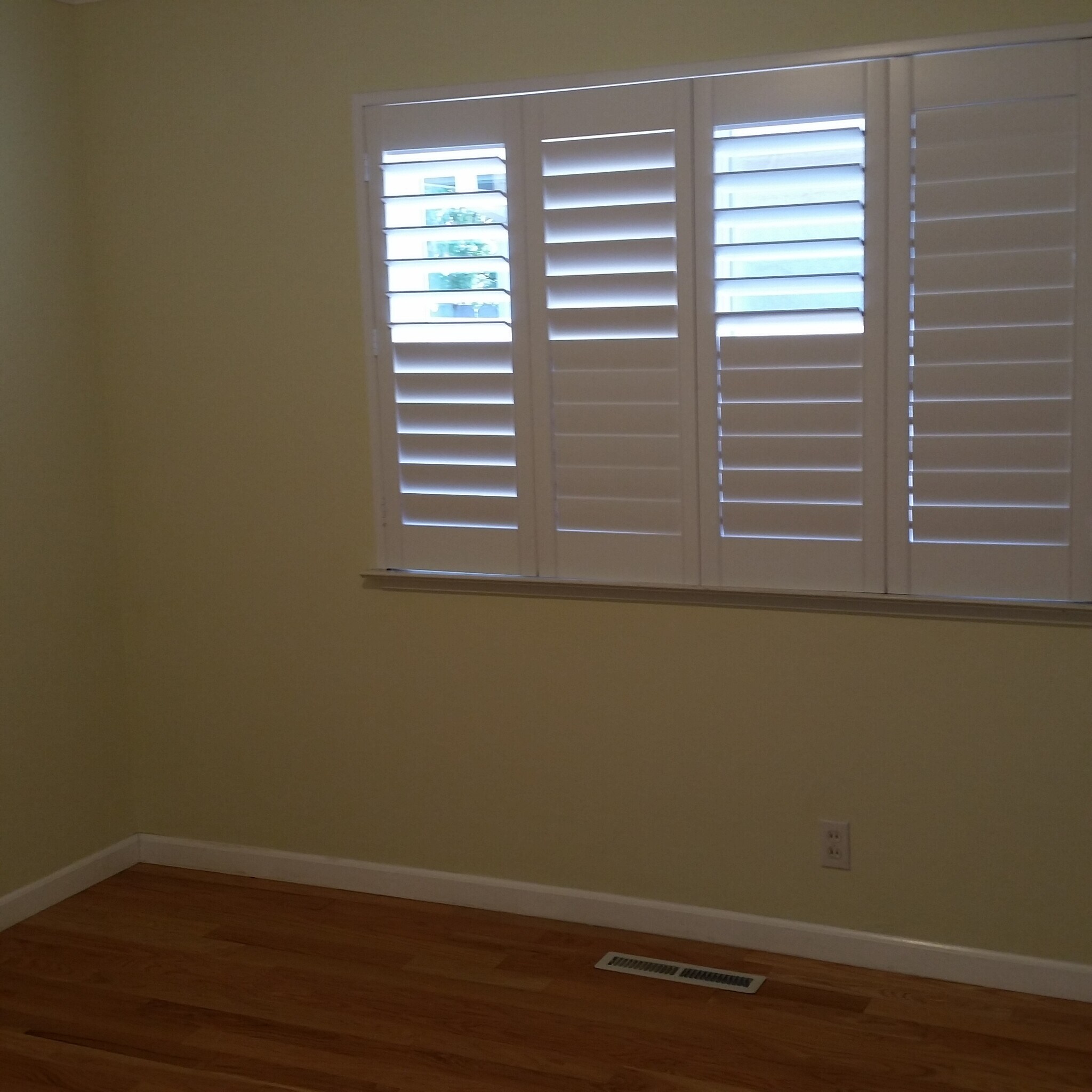 Building Photo - 2221 Homewood Dr