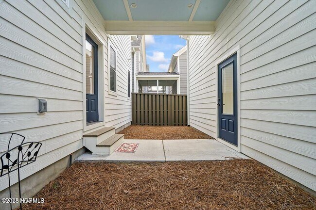 Building Photo - 285 Manning Square
