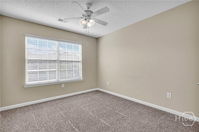 Building Photo - 975 Canyon Oak Loop