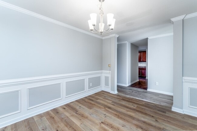 Building Photo - Spacious 5-Bed, 3.5-Bath Residence with 4,003 Sqft, Master on 1st Floor, Elegant Design, & Versat...