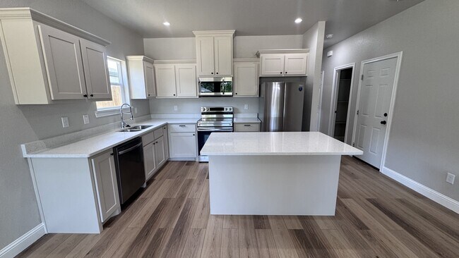 Building Photo - 3209 Bourland St