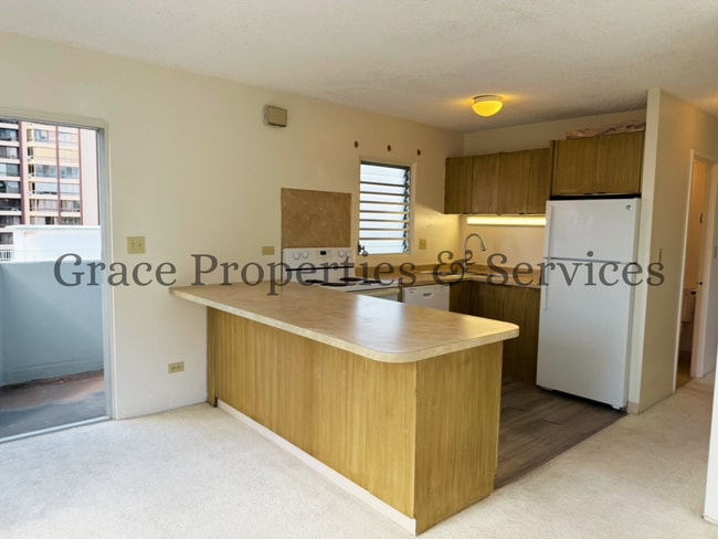 Building Photo - 0036BRU