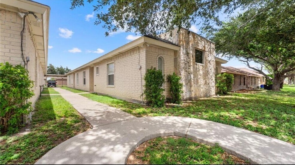 Building Photo - 2013 Agua Fina Ave