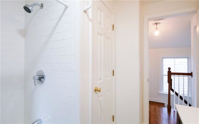 Building Photo - 45 1/2 2nd St