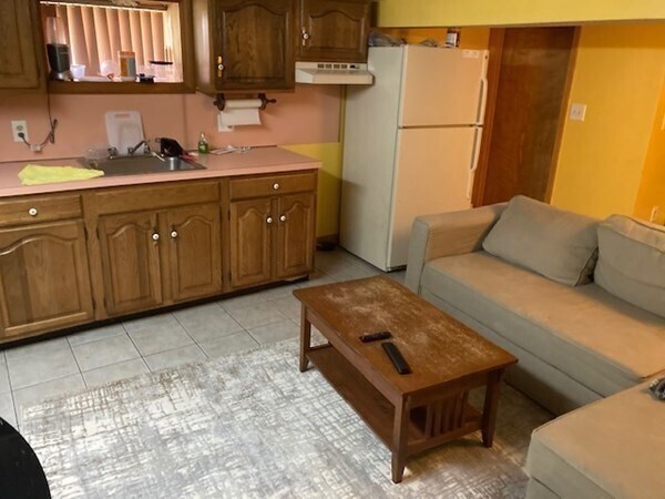 Building Photo - 14 Shakespeare Rd