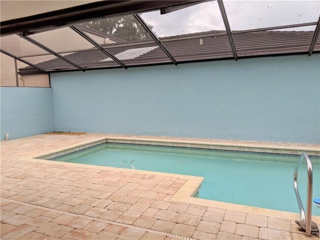 Building Photo - 3739 Glen Oaks Manor Dr