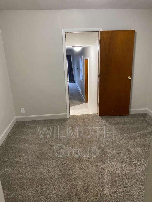 Building Photo - 5358 Winthrop Ave