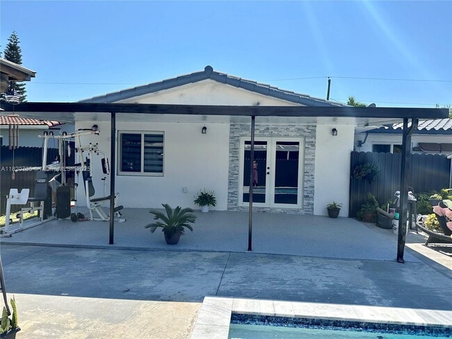 Building Photo - 1543 SW 74th Ct