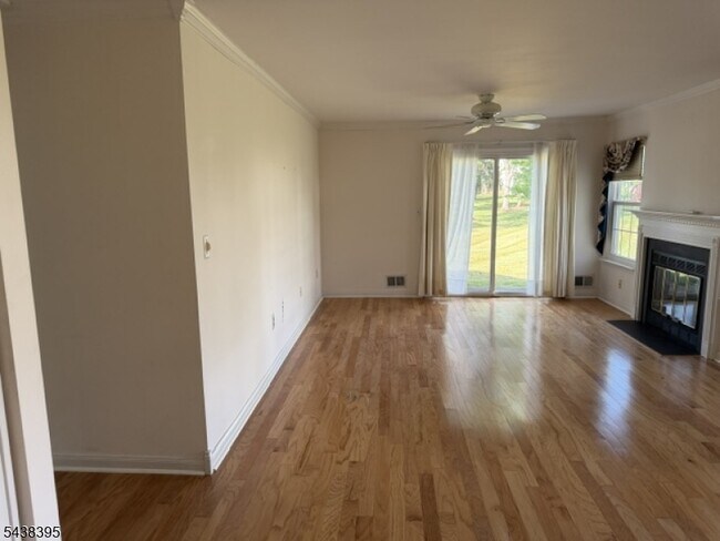Building Photo - 123 Winchester Way