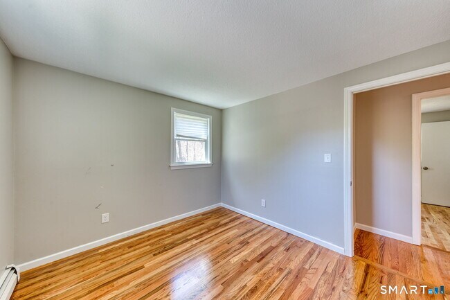 Building Photo - 371 Warrenville Rd