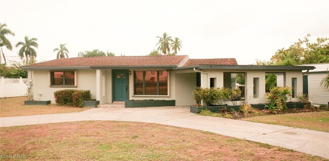 Primary Photo - 289 Coral Dr