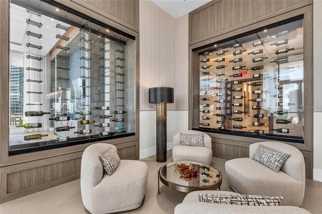 Building Photo - 275 1st Ave S