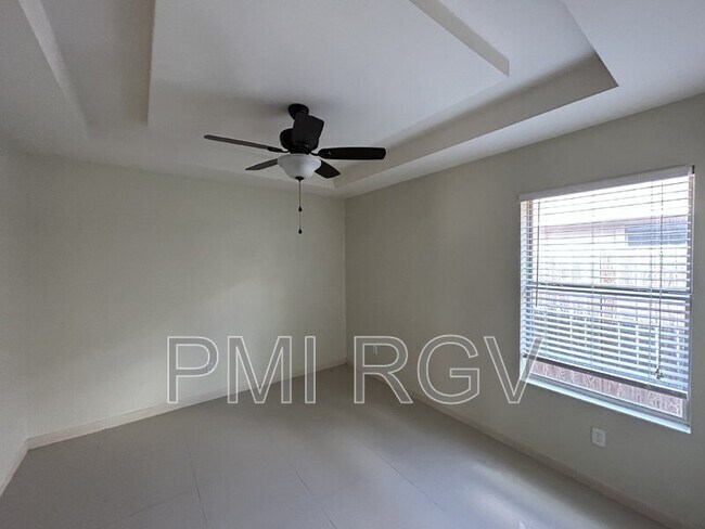 Building Photo - 1207 Upas Dr