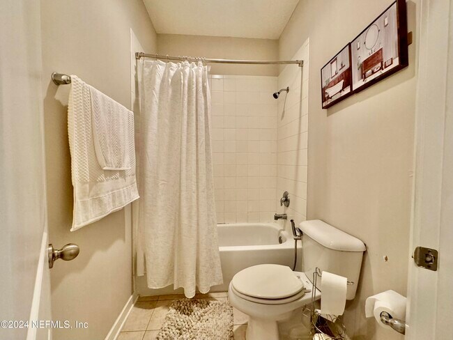 Building Photo - 11368 Estancia Villa Dr