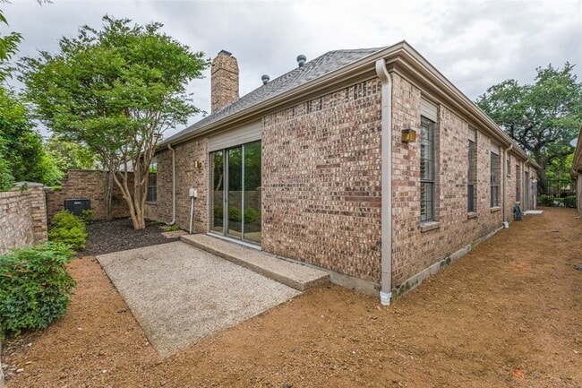 Building Photo - 6030 Steamboat Dr
