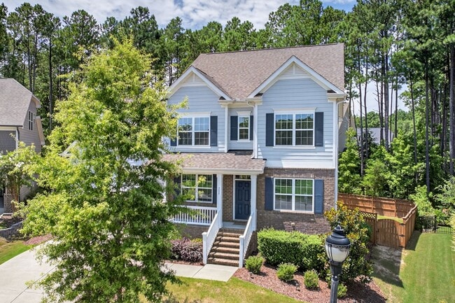 Building Photo - “5-Bedroom Home with Bonus Room & Resort-S...