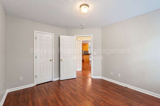 Building Photo - 845 Prairie Ln
