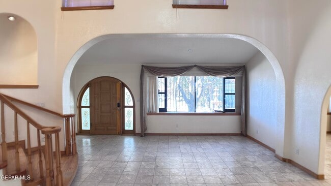 Building Photo - 4719 Frankfort Ave